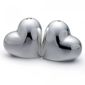 heart salt and pepper shakers